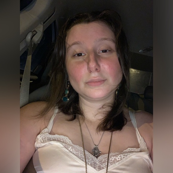 Meet your Posher, Valondra - Picture 5 of 16